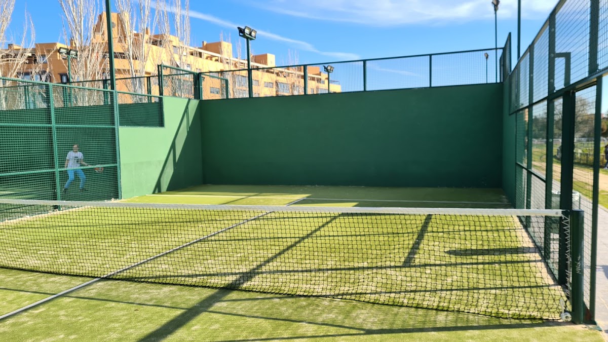 Instalación Deportiva Municipal Básica La Perla