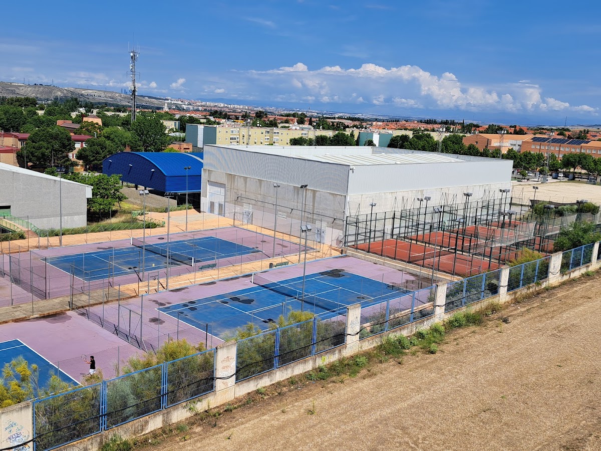 Polideportivo Municipal La Dehesa